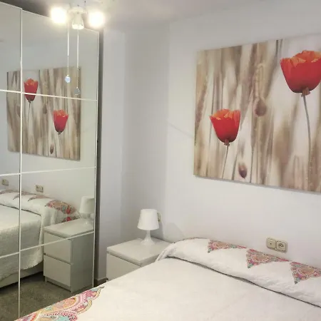 Apartamento A 50m De La Playa De La Carihuela *