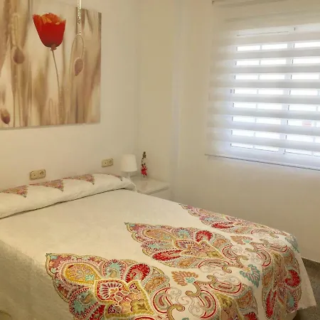 Apartamento A 50m De La Playa De La Carihuela Appartement *